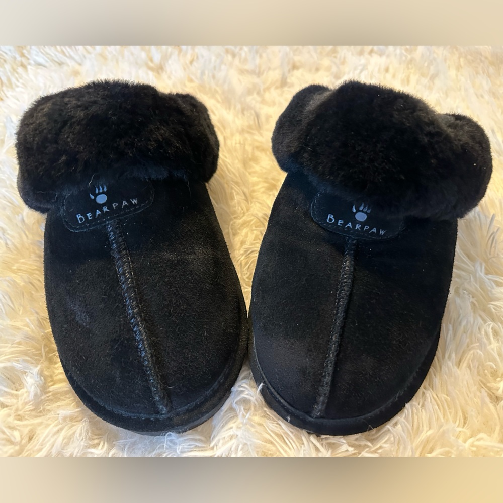 BearPaw Fuzzy Slides